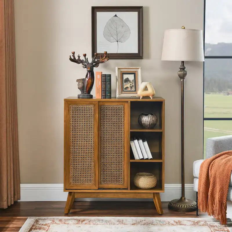 Meuble d'appoint en rotin Mid-Century Modern, Buffet avec étagère réglable et pieds en bois massif - Bois clair