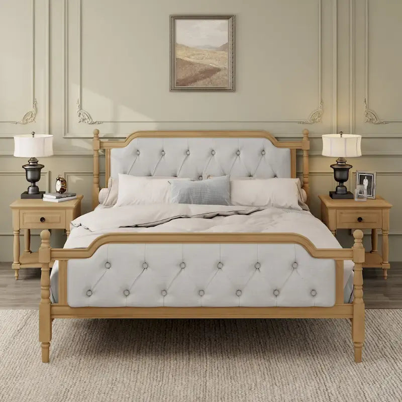 Lit plateforme Queen en bois avec tête de lit capitonnée et design artisanal