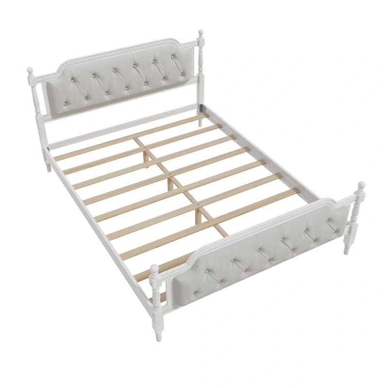 Lit plateforme Queen en bois avec tête de lit capitonnée et design artisanal