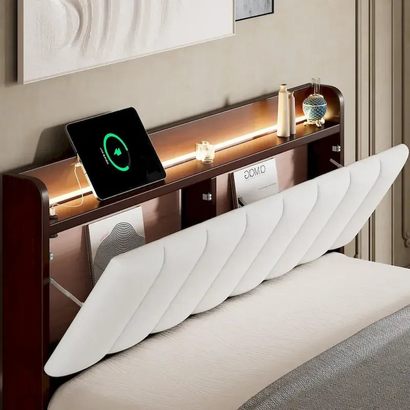 Lit plateforme avec station de recharge USB et tête de lit rembourrée de rangement, cadre de lit LED, sommier tapissier non requis
